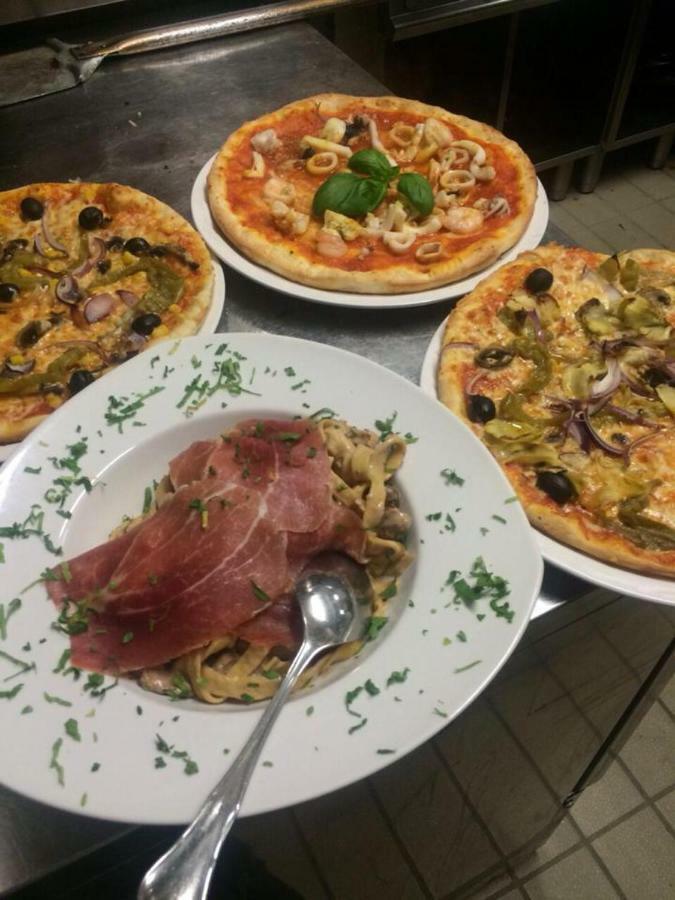 Weinstube Heigl Restaurante Pizzeria Puccini Hotel Landshut Luaran gambar